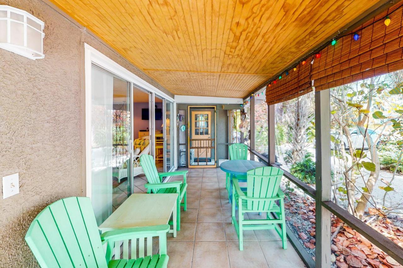 21 Palms Apartment Anna Maria Exterior photo