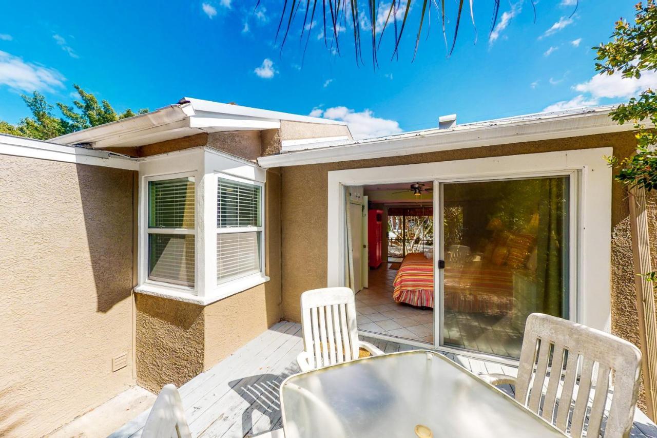21 Palms Apartment Anna Maria Exterior photo